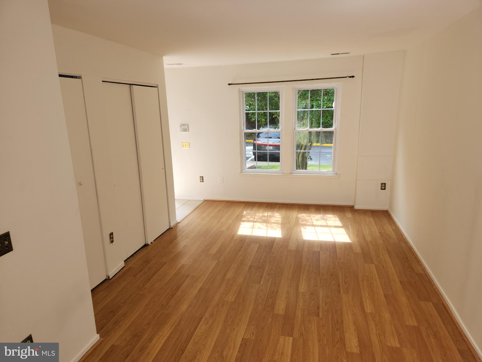 1367 Alderton Lane Silver Spring, MD 20906 - Photo 2 of 13 Living Room