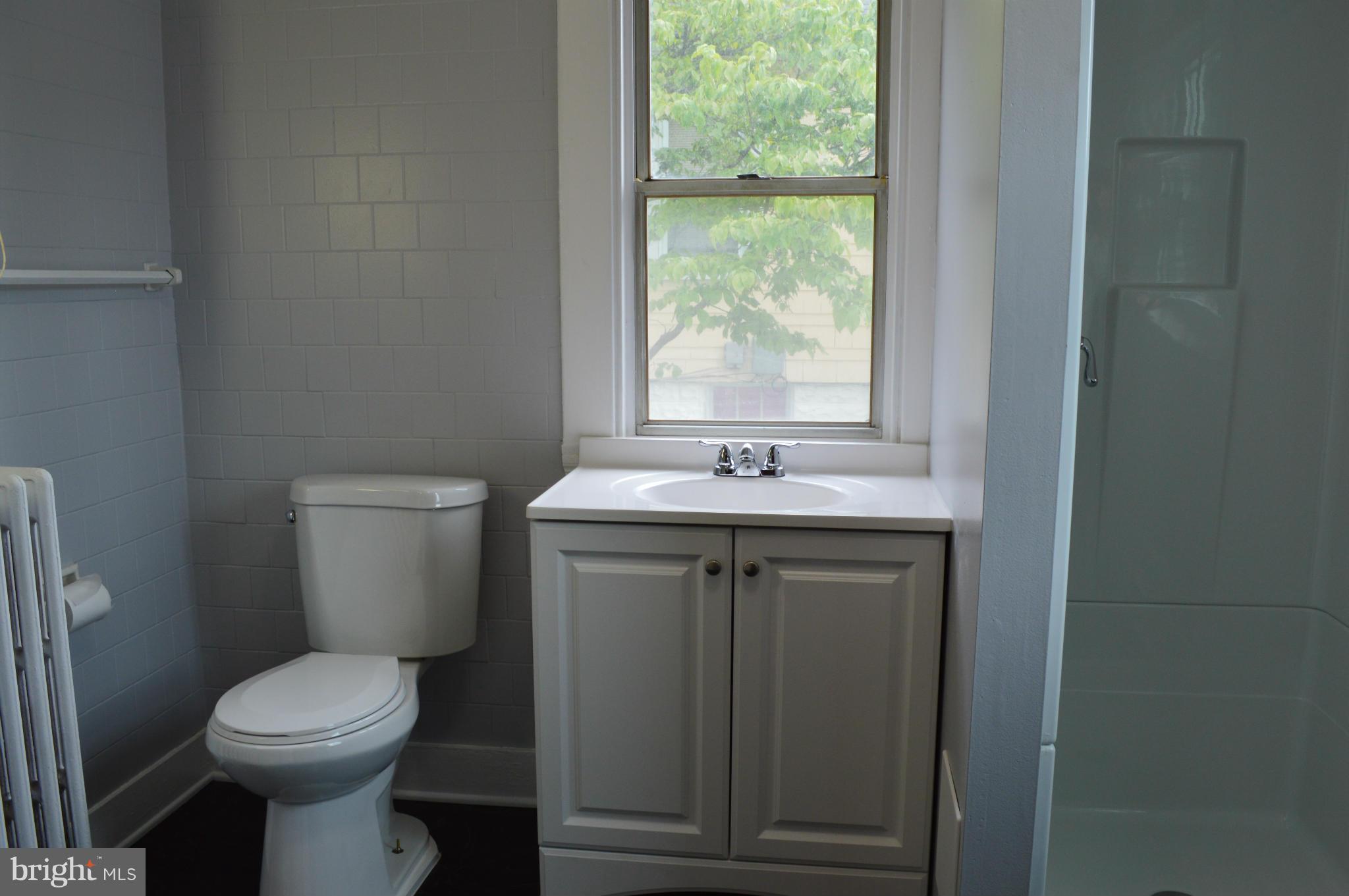 4104 Ritchie Highway Baltimore, MD 21225 - Photo 25 of 28 Bath (Master)