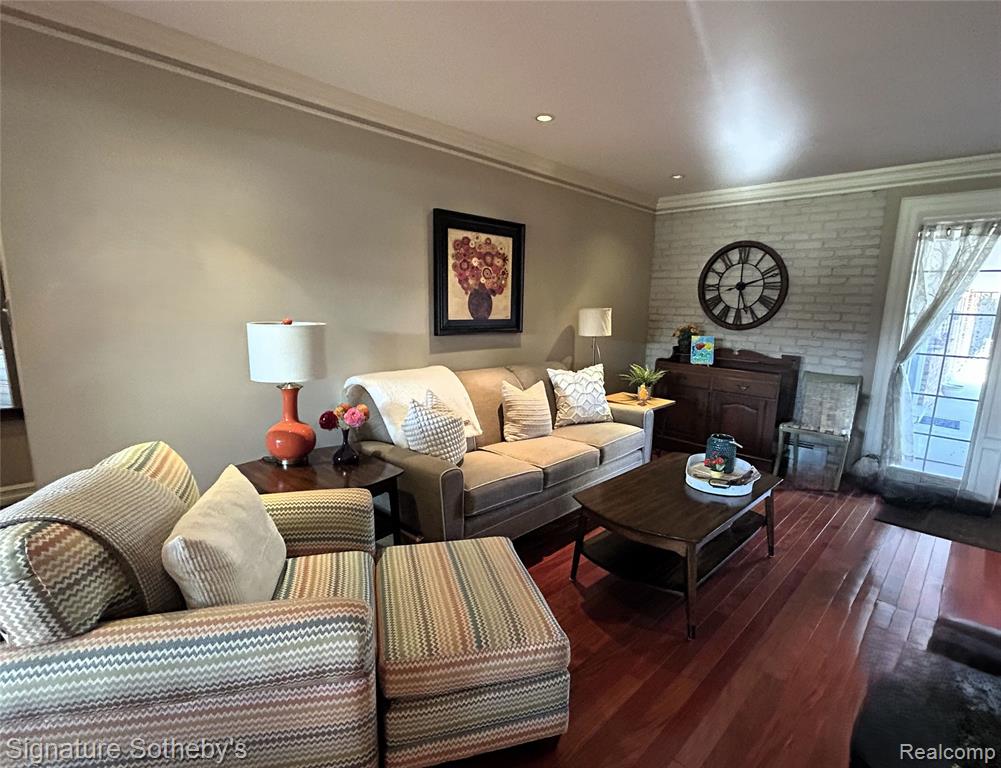 2350 West 14 Mile Road, Unit 2 Royal Oak, MI 48073 - Photo 8 of 15 Gallery Image 8
