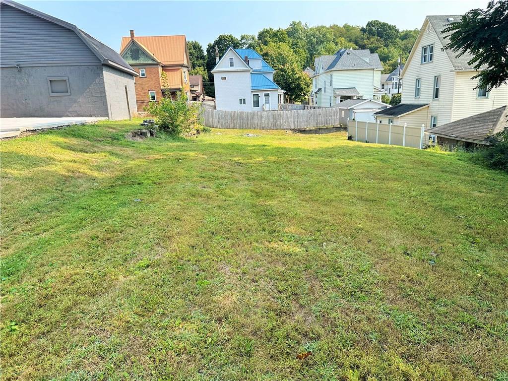308 West Cherry Street New Castle, PA 16102 - Photo 3 of 25 a house view with a outdoor space