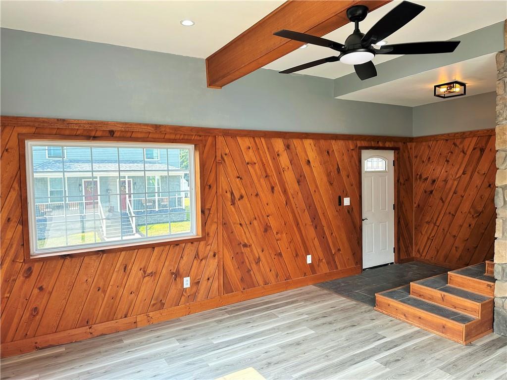 308 West Cherry Street New Castle, PA 16102 - Photo 4 of 25 a view of an entryway with a window