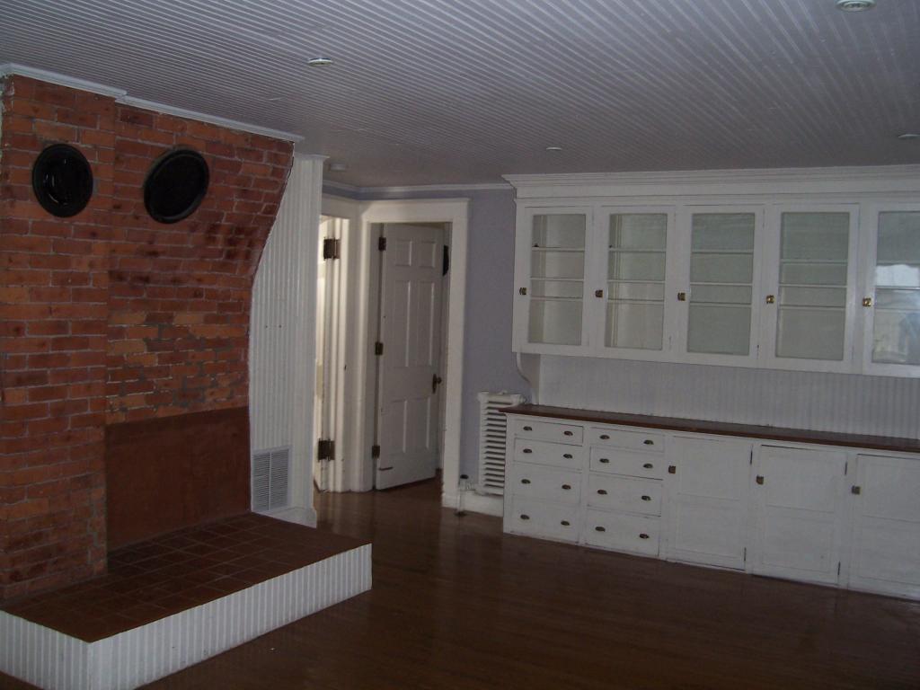 40 West Road Bennington, VT 05201 - Photo 3 of 22