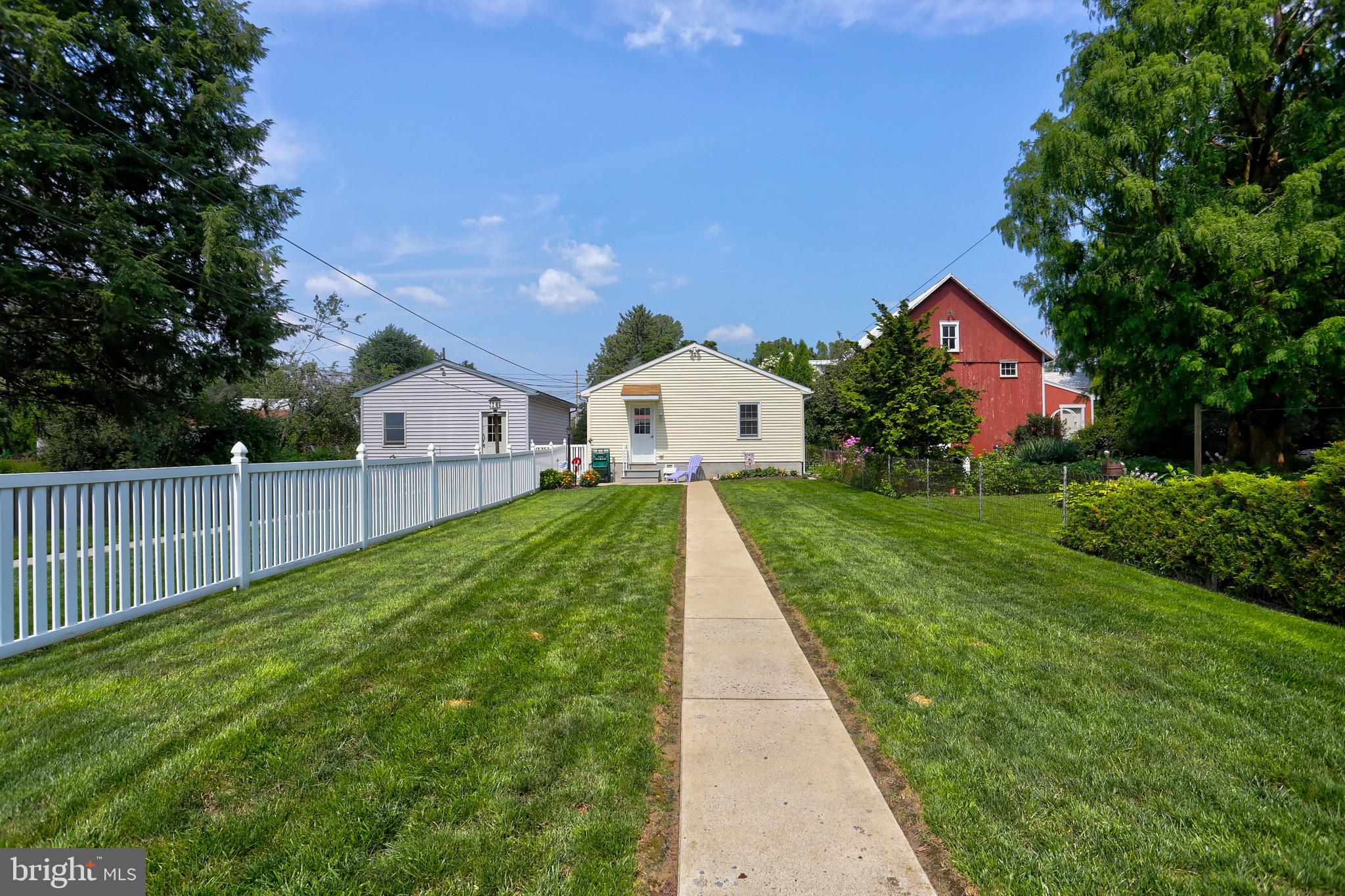 135 Front Street Lititz, PA 17543 - Photo 25 of 30 back Yard