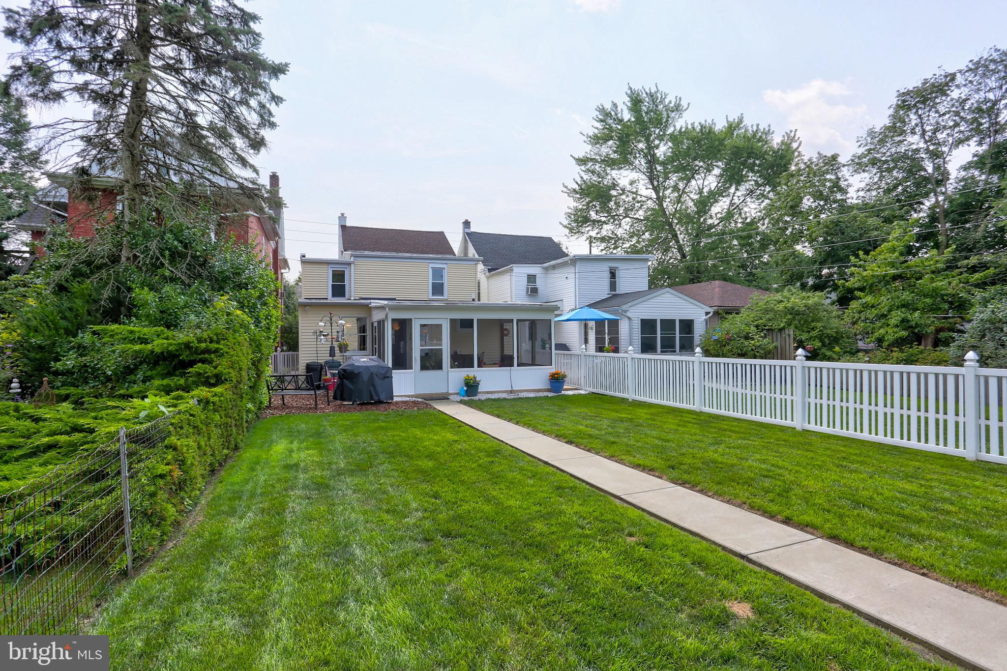 135 Front Street Lititz, PA 17543 - Photo 28 of 30