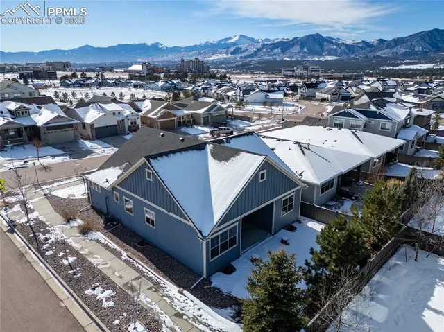 $699,999 | 1148 Seabiscuit Drive, Colorado Springs, CO 80921
