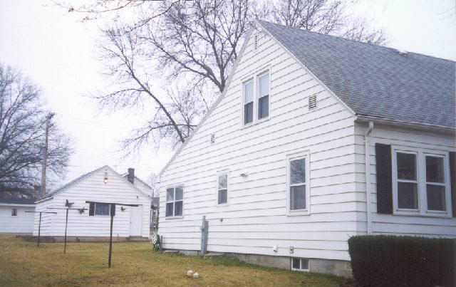114 Rousch Street Lena, IL 61048 - Photo 3 of 4 Gallery Image 3