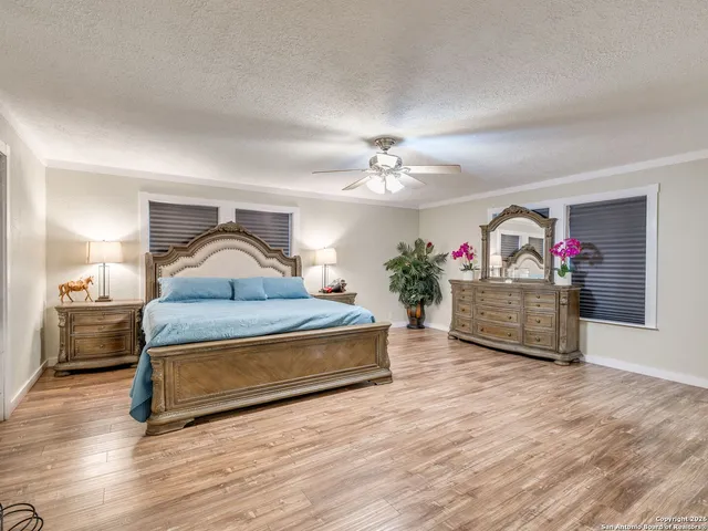 $690,000 | 17188 Wildhorse Pass, Marion, TX 78124