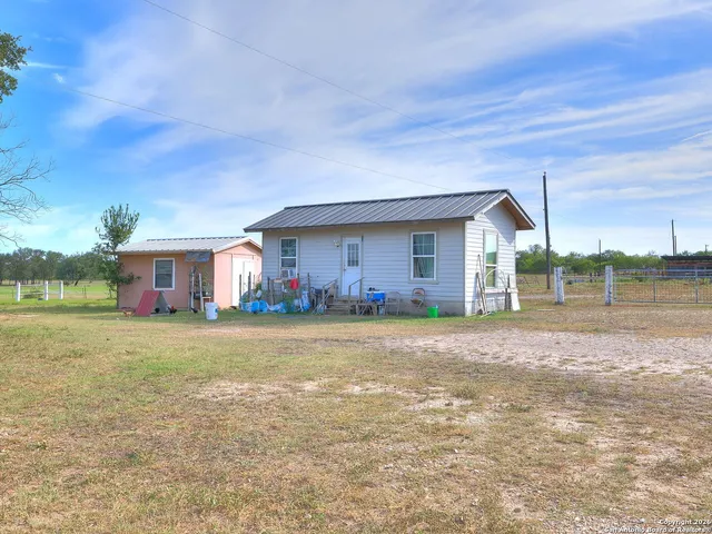 $690,000 | 17188 Wildhorse Pass, Marion, TX 78124