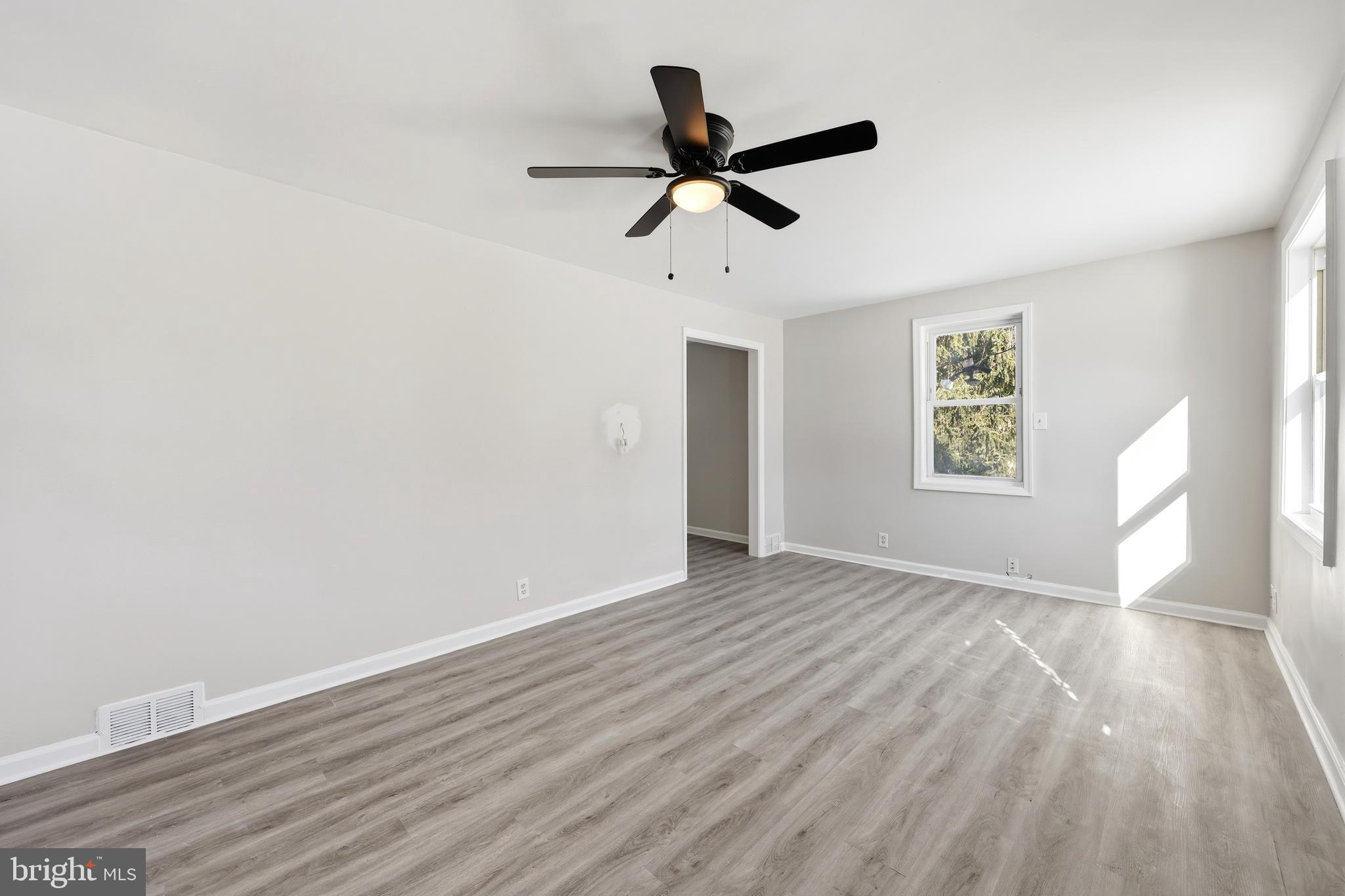 1260 Hurffville Road Deptford, NJ 08096 - Photo 10 of 39