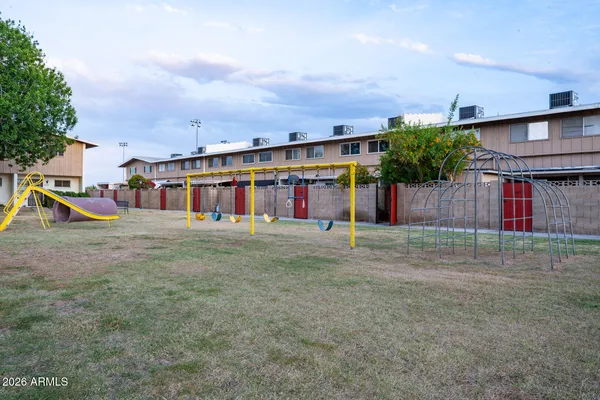 $115,000 | 5365 North Black Cyn Highway, Phoenix, AZ 85015