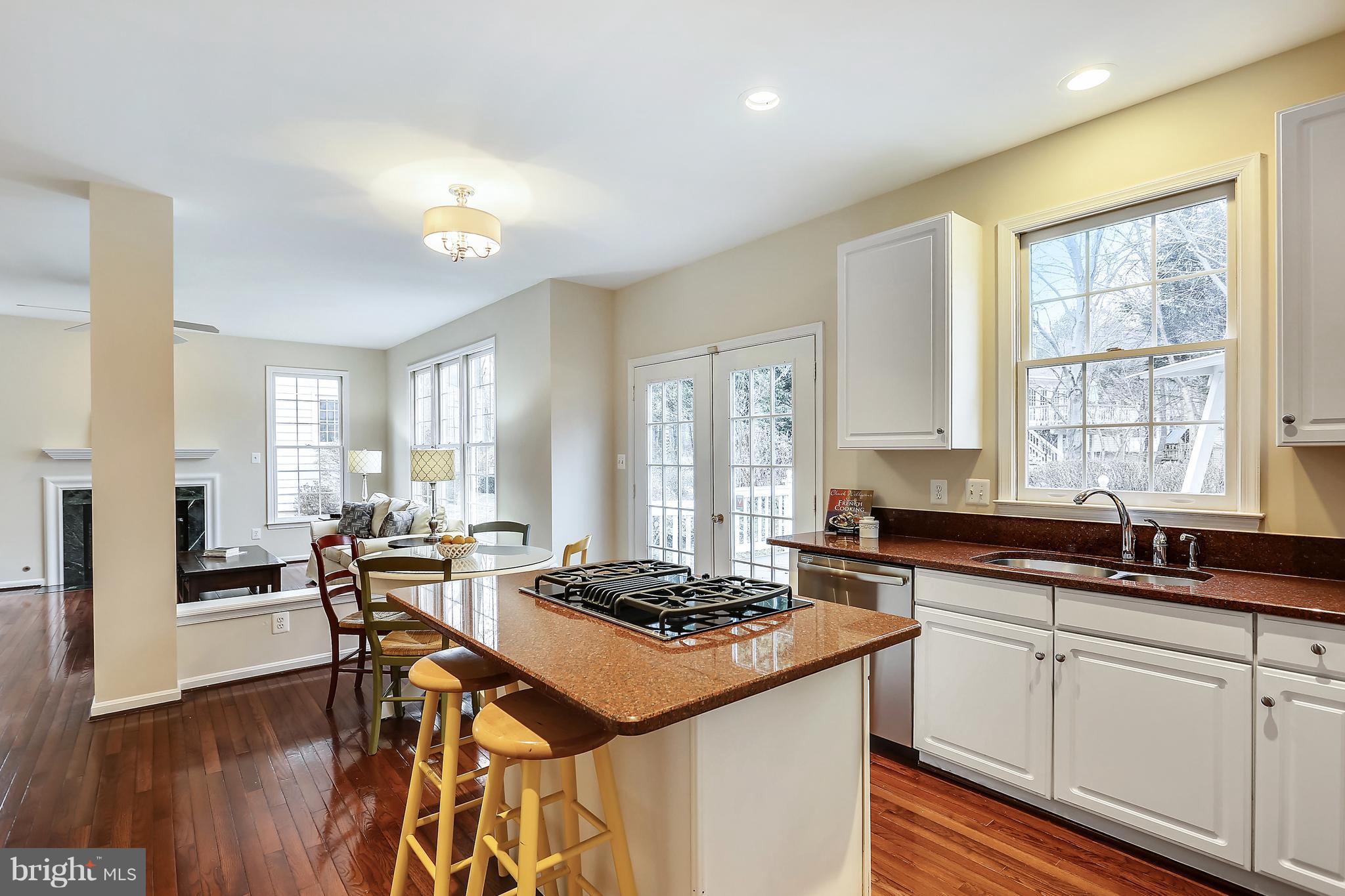 11402 Night Star Way Reston, VA 20194 - Photo 14 of 30 Kitchen