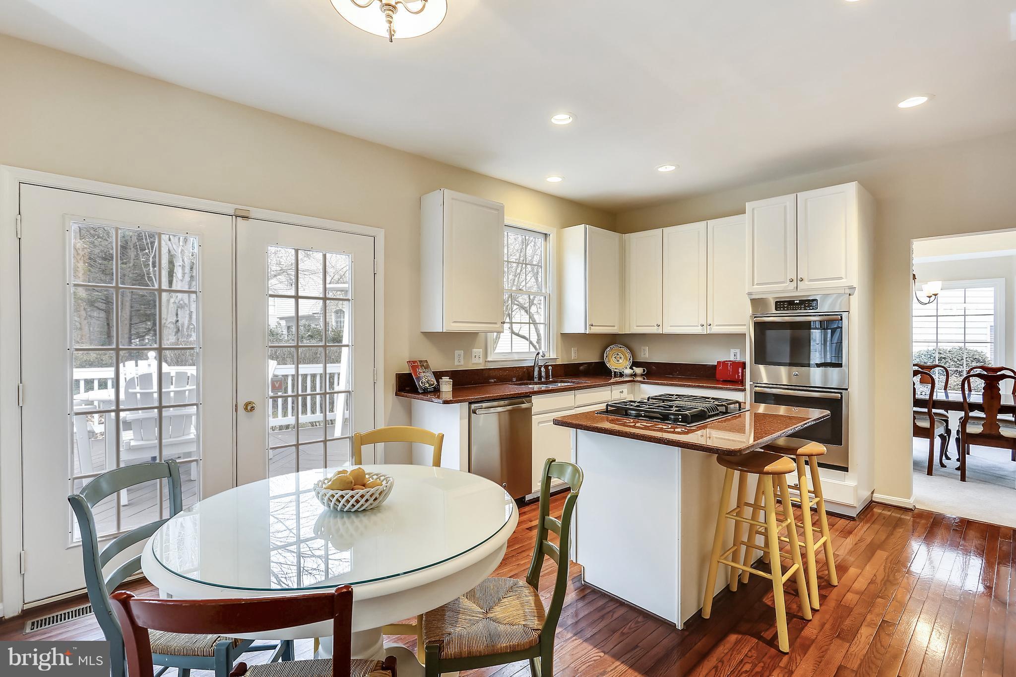 11402 Night Star Way Reston, VA 20194 - Photo 4 of 30 Kitchen with new SS Appliances