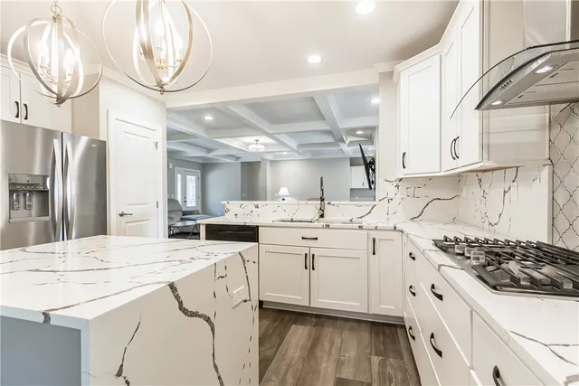 $449,900 | 8437 Roosevelt Drive, Royalton, NY 14067