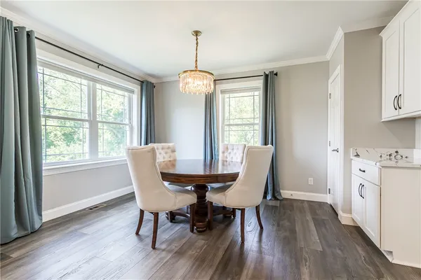 $449,900 | 8437 Roosevelt Drive, Royalton, NY 14067