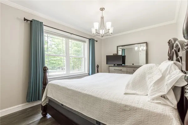 $449,900 | 8437 Roosevelt Drive, Royalton, NY 14067