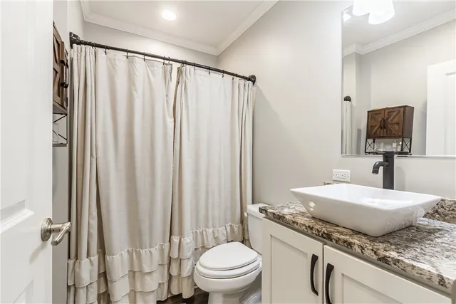 $449,900 | 8437 Roosevelt Drive, Royalton, NY 14067