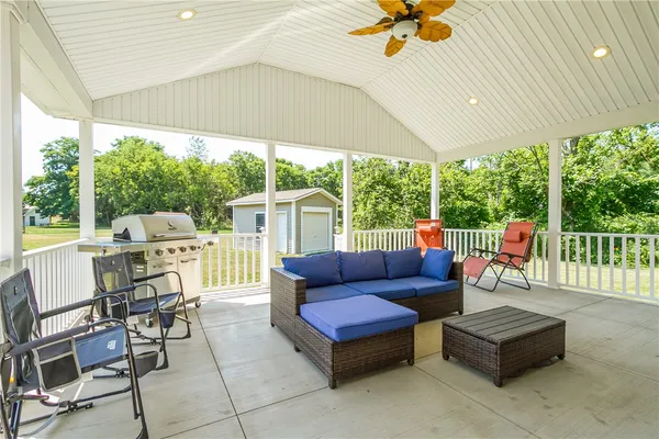 $449,900 | 8437 Roosevelt Drive, Royalton, NY 14067