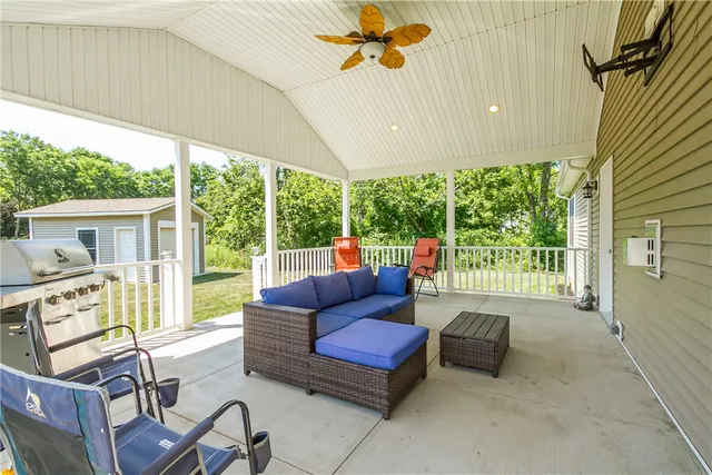 $449,900 | 8437 Roosevelt Drive, Royalton, NY 14067