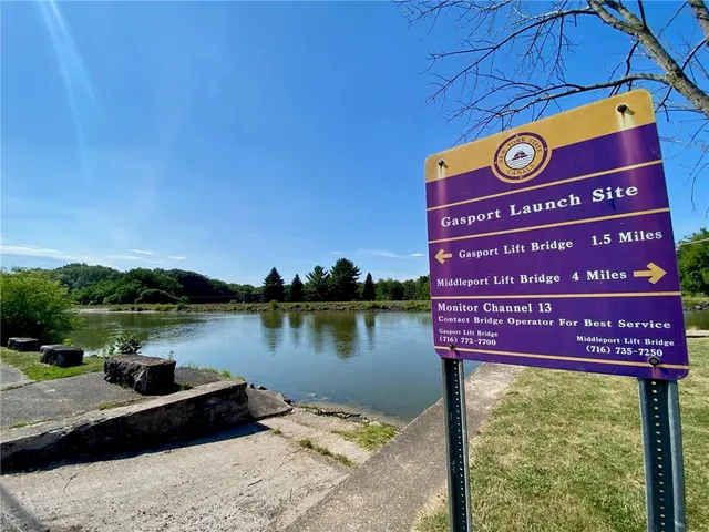 $449,900 | 8437 Roosevelt Drive, Royalton, NY 14067