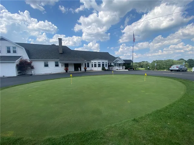 $449,900 | 8437 Roosevelt Drive, Royalton, NY 14067