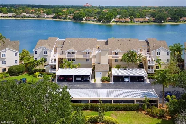 $5,250 | 2671 Citrus Lake Drive, Unit E201, Naples, FL 34109