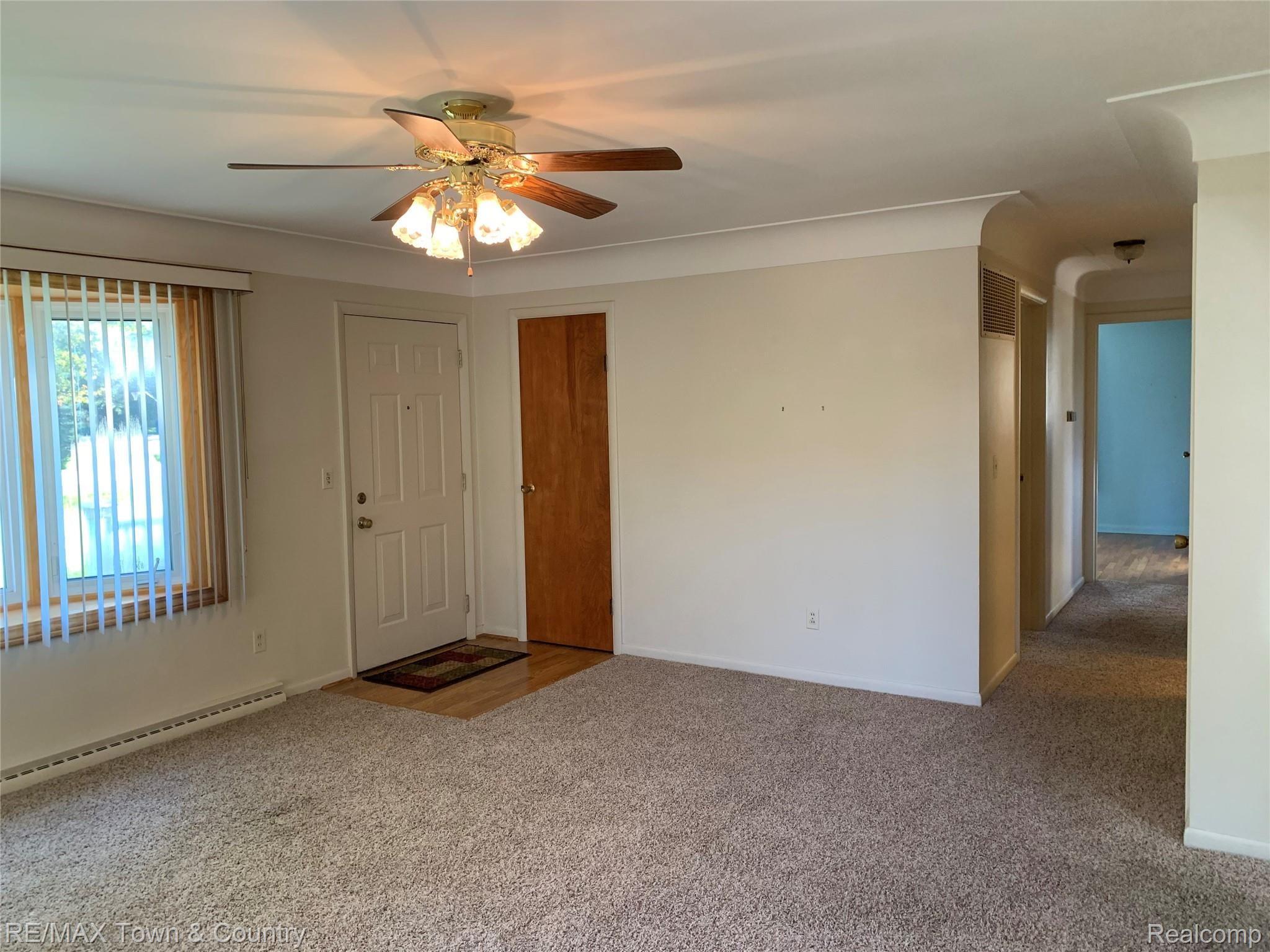 2241 North Morrish Road Flushing, MI 48433 - Photo 9 of 23 morrish living2.jpg