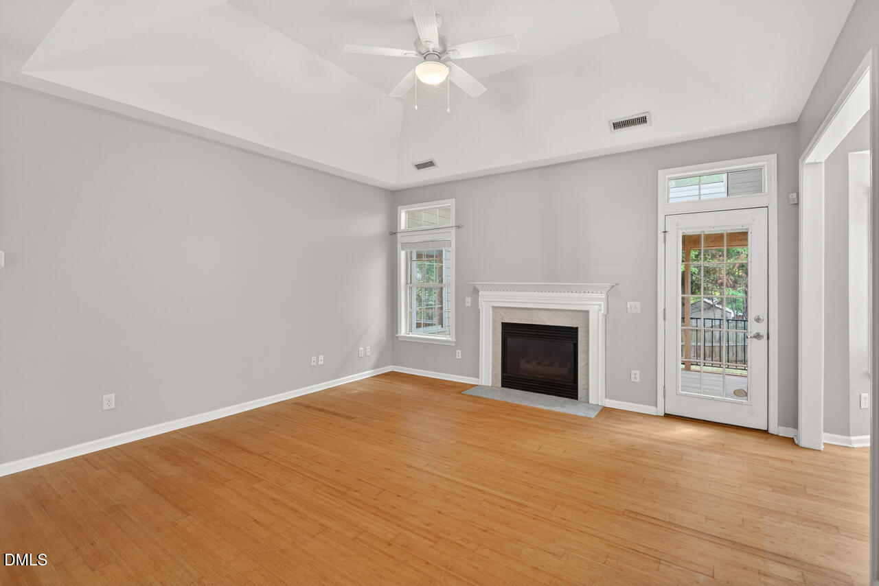 5325 Bartram Place Raleigh, NC 27617 - Photo 5 of 31 Living Room