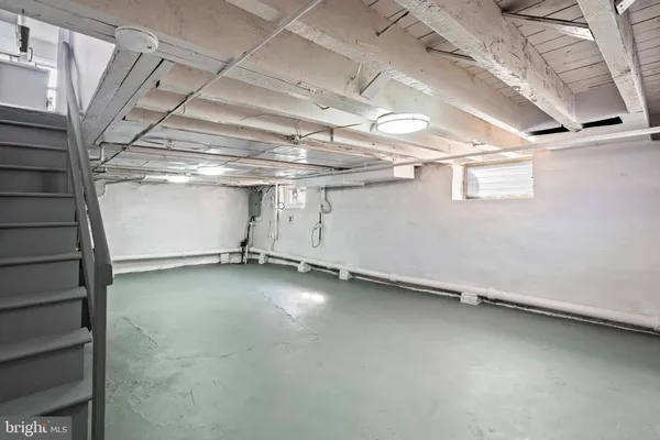 a view of a room with an empty space