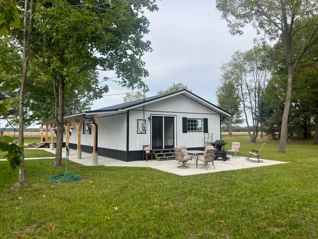 $265,000 | 7367 South Coldwater Road, Blanchard, MI 49310