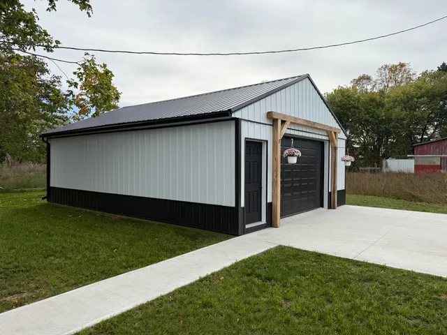 $265,000 | 7367 South Coldwater Road, Blanchard, MI 49310