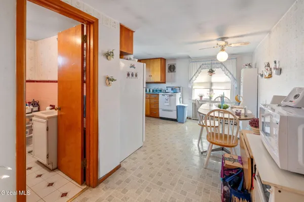 $429,000 | 107 Railroad Avenue, Middleburgh, NY 12122