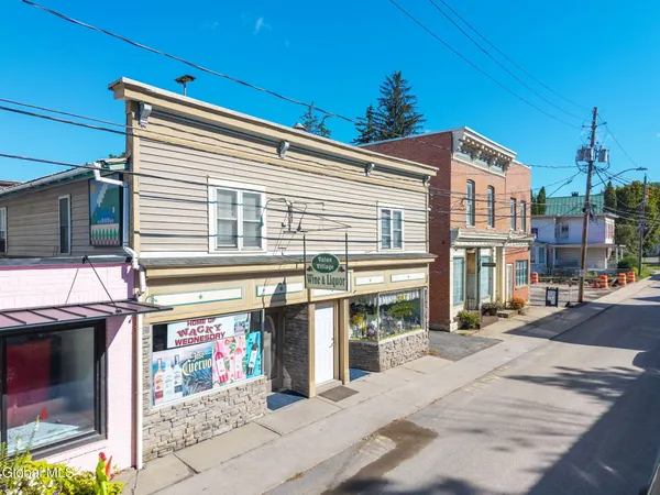 $429,000 | 107 Railroad Avenue, Middleburgh, NY 12122