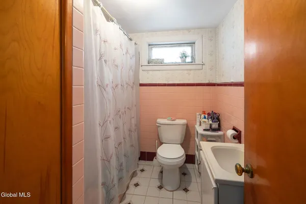 $429,000 | 107 Railroad Avenue, Middleburgh, NY 12122