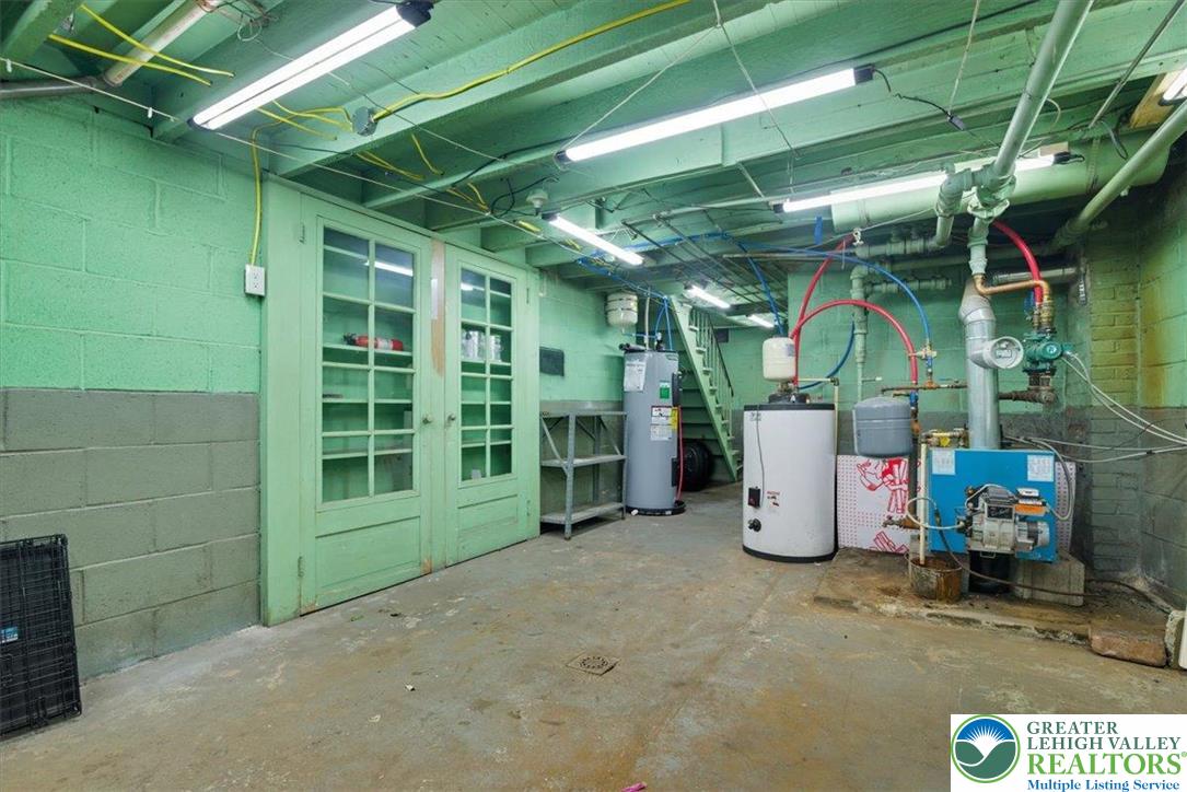 229 West High Street Nesquehoning, PA 18240 - Photo 29 of 38 a view of a room with gym equipment