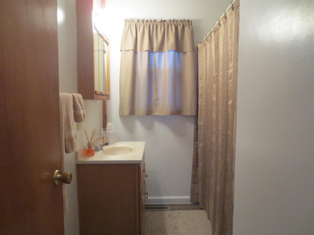323 Hillside Road Rhinelander, WI 54501 - Photo 12 of 30 Gallery Image 12