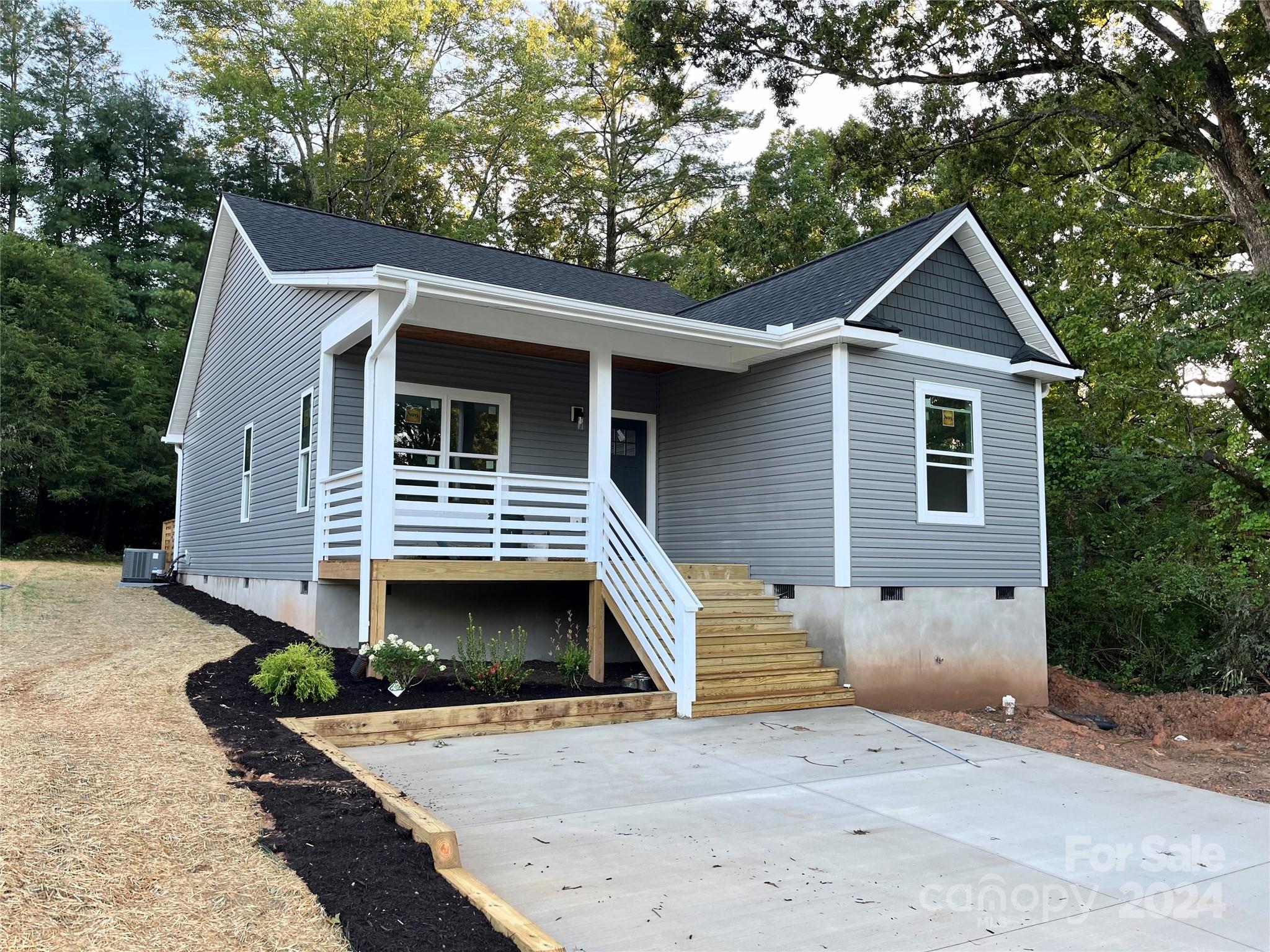 83 White Oak Road Arden, NC 28704 - Photo 1 of 32 Gallery Image 1