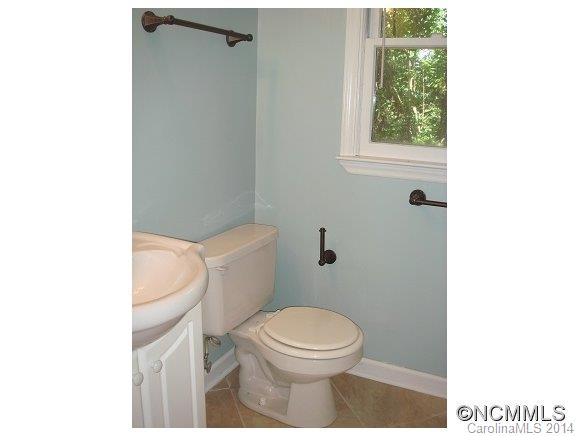 60 Kirkman Road Asheville, NC 28805 - Photo 9 of 13 Gallery Image 9