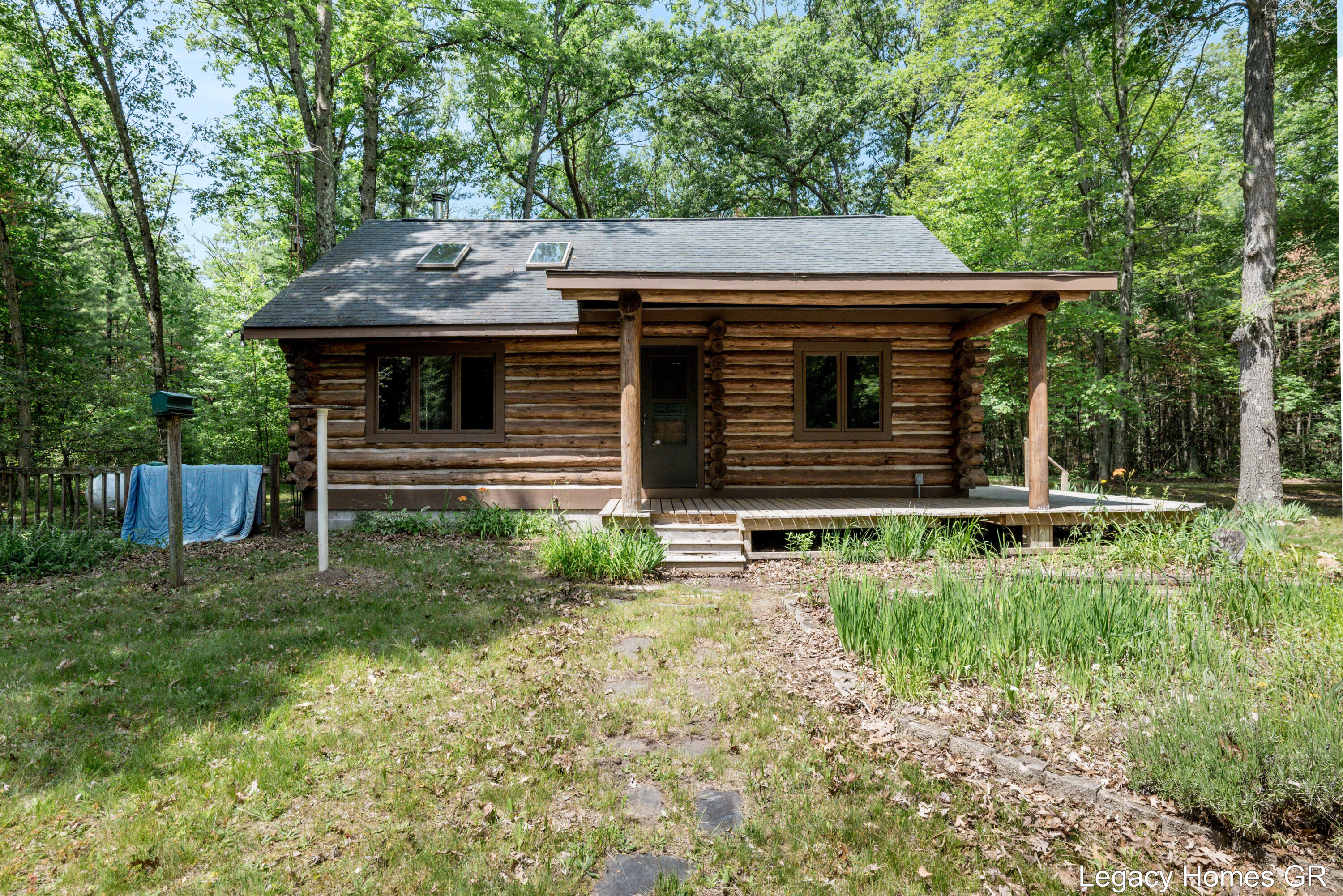 11332 Henderson Road Montague, MI 49437 - Photo 1 of 31 5_henderson 11332-5