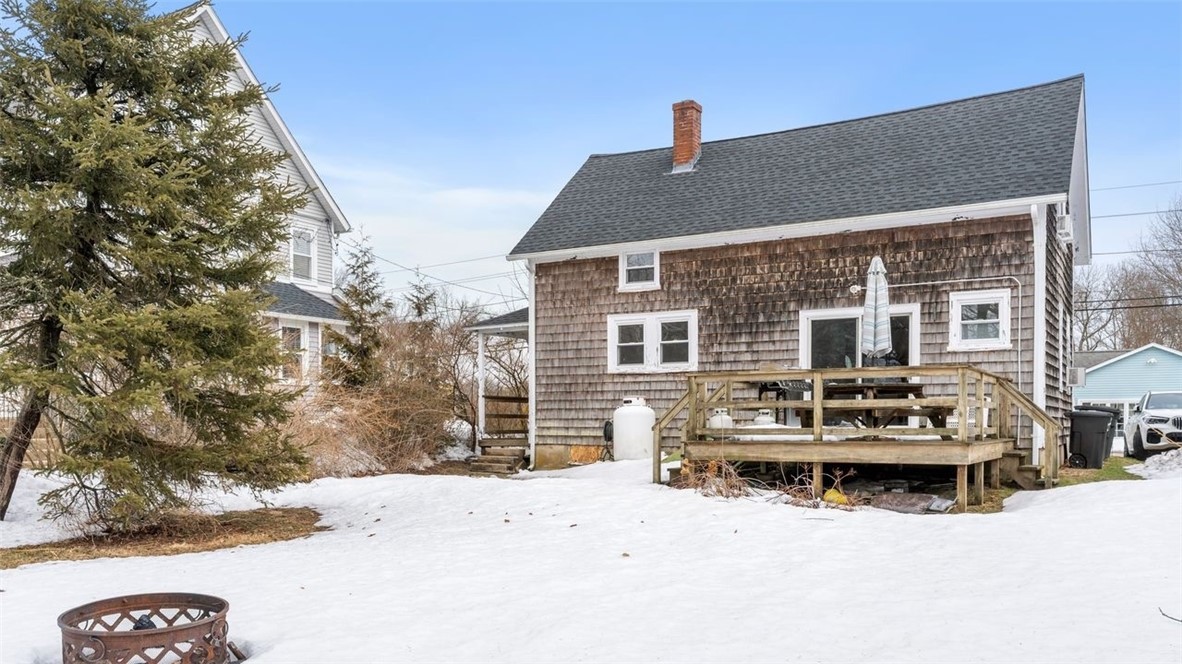 13 Prospect Avenue Narragansett, RI 02882 - Photo 17 of 18