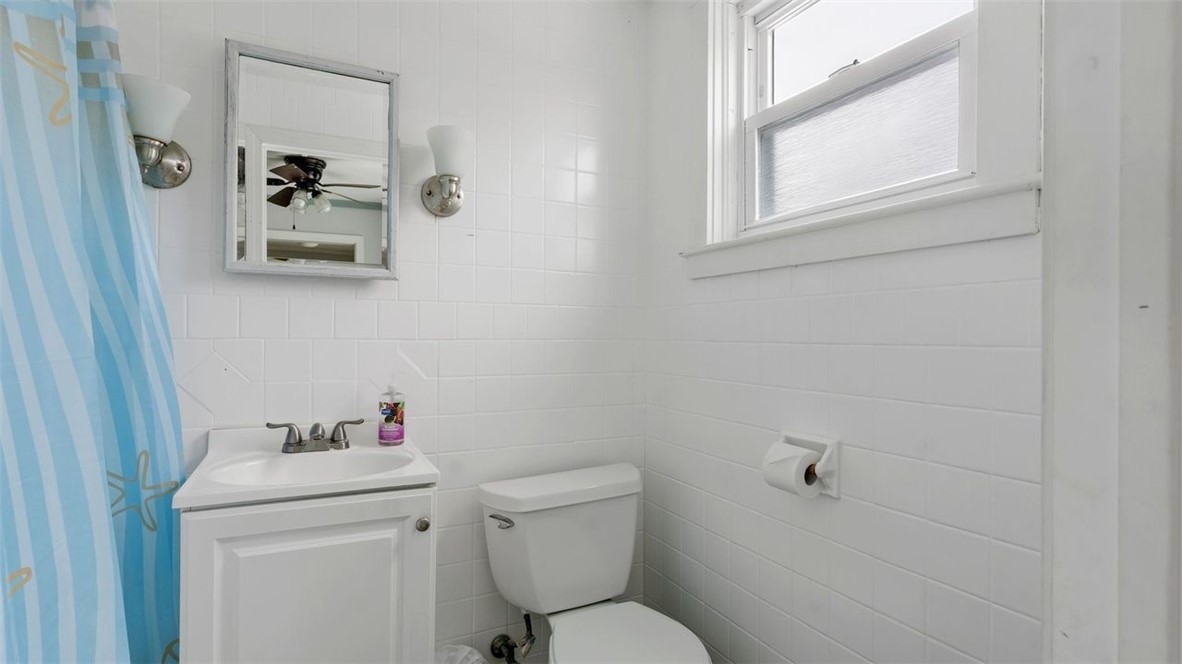 13 Prospect Avenue Narragansett, RI 02882 - Photo 6 of 18
