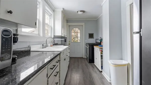 $649,000 | 13 Prospect Avenue, Narragansett, RI 02882