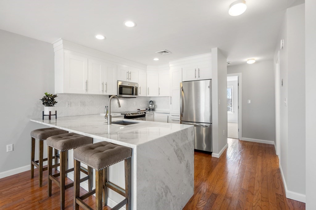53 Abington Road, Unit 53 Danvers, MA 01923 - Photo 2 of 23 Gallery Image 2