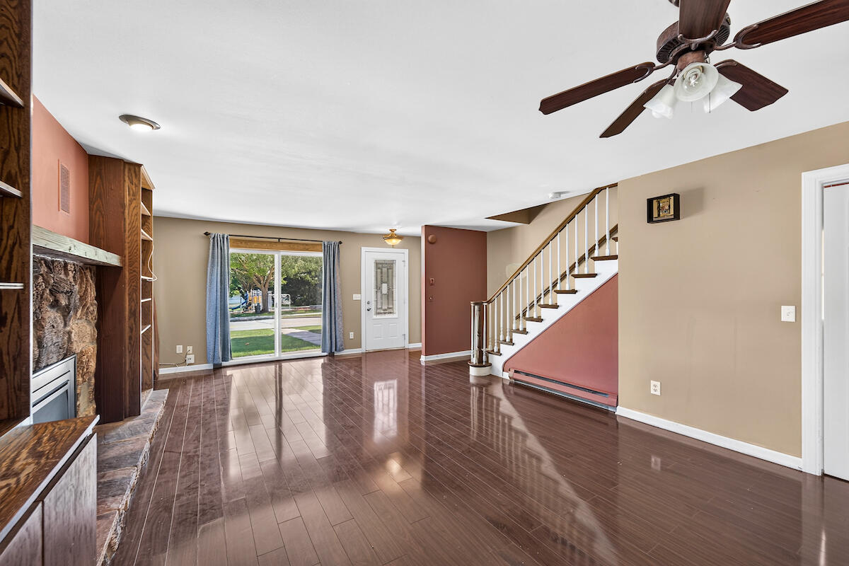 445 West Chestnut Street Burlington, WI 53105 - Photo 5 of 36 Patio doors with a view