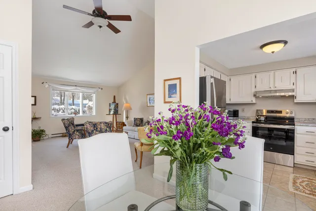 $449,000 | 15 Oakview Drive, Unit 15, Cape Elizabeth, ME 04107