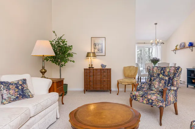 $449,000 | 15 Oakview Drive, Unit 15, Cape Elizabeth, ME 04107