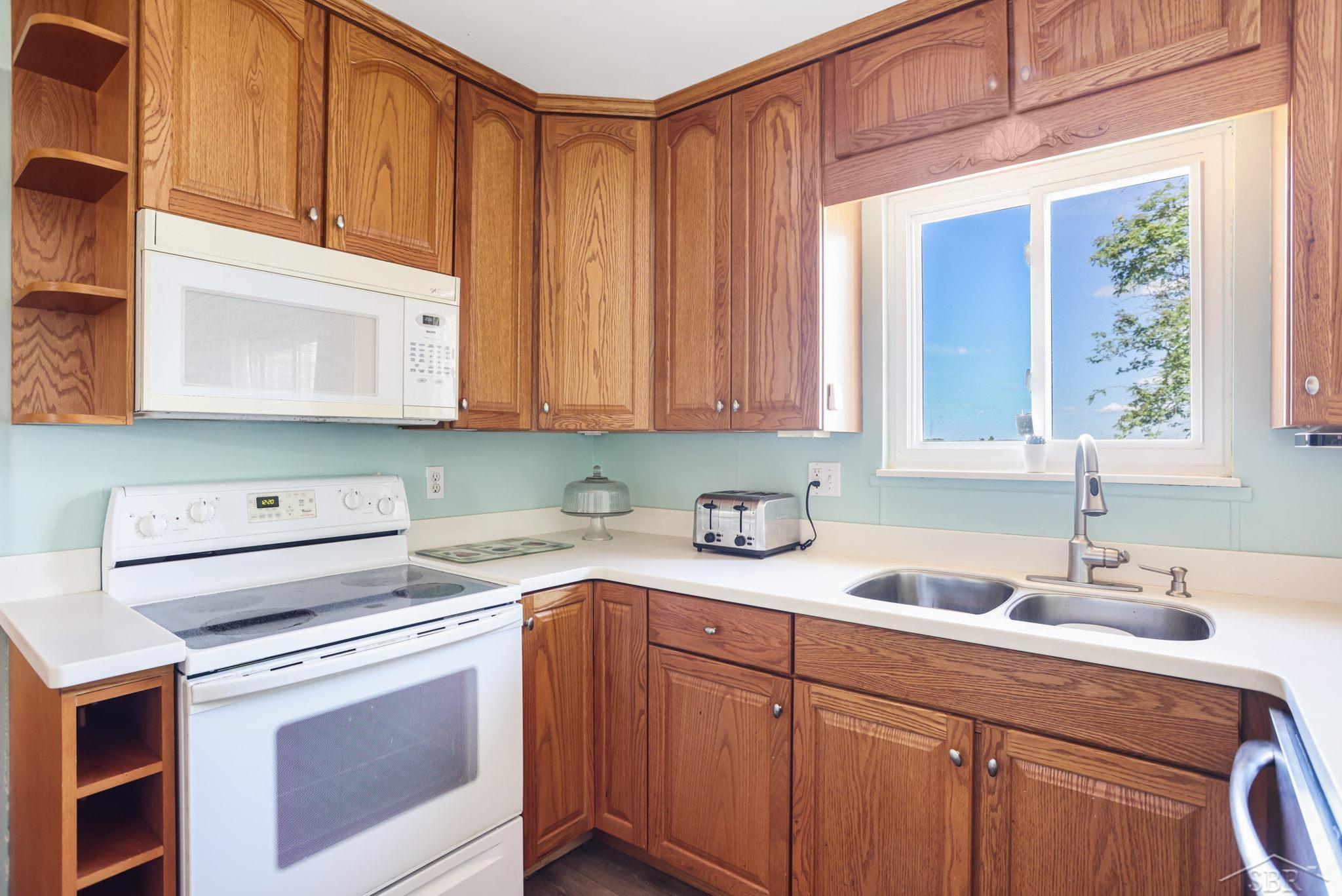 554 West North Union Road Auburn, MI 48611 - Photo 15 of 33 50086858-14.JPG