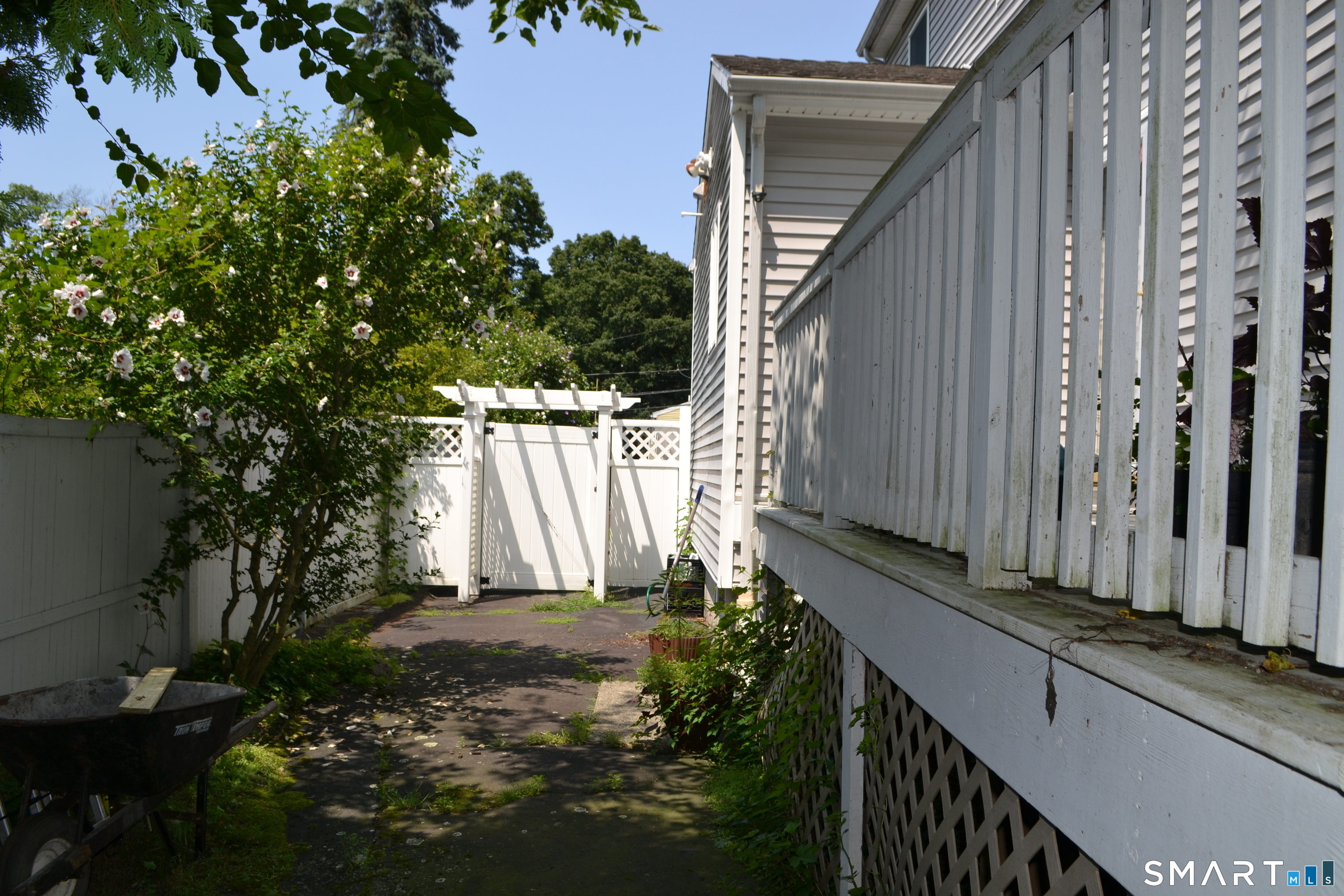 40 Emma Road Stamford, CT 06905 - Photo 29 of 31 Gallery Image 29