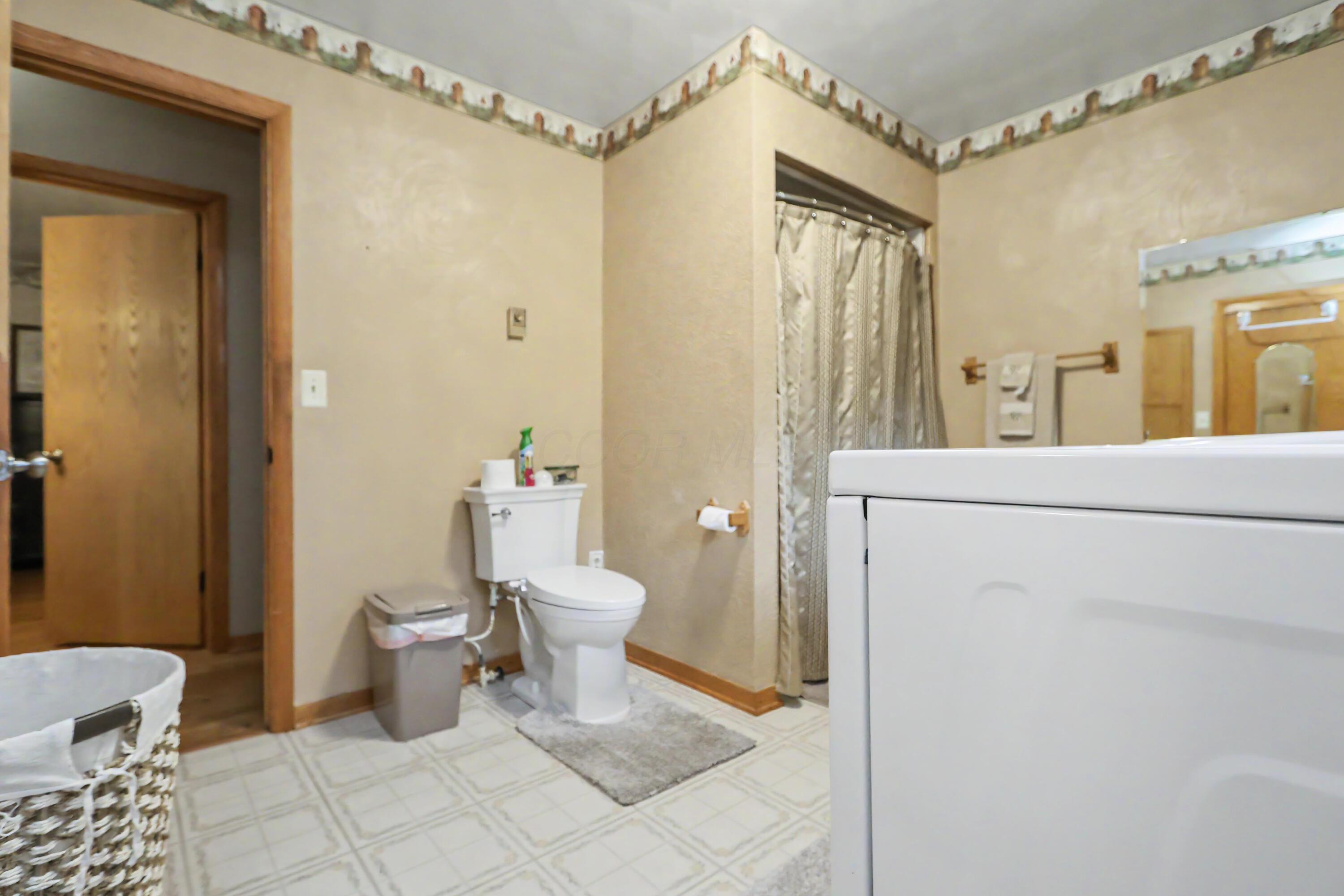1812 Base Line Road West Plymouth, OH 44865 - Photo 15 of 43 2A5A9461