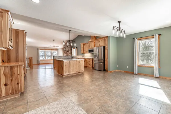 $619,900 | 27757 Oak Point Road, Elbow Lake, MN 56531