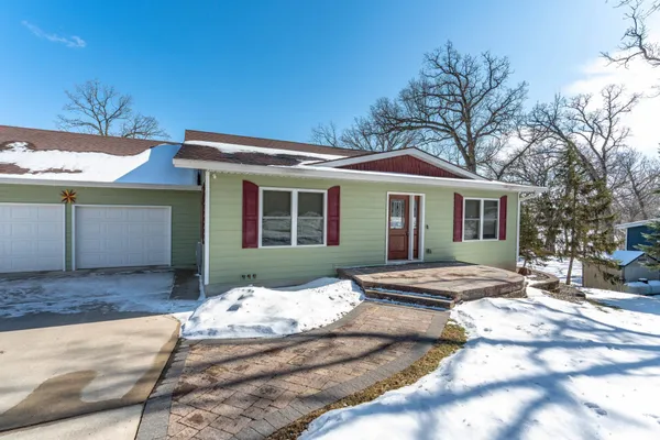 $619,900 | 27757 Oak Point Road, Elbow Lake, MN 56531